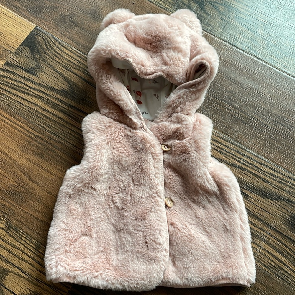 3-6mo Pink Fur Vest With Hood